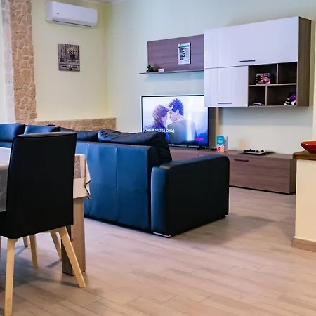 Apartment Like At